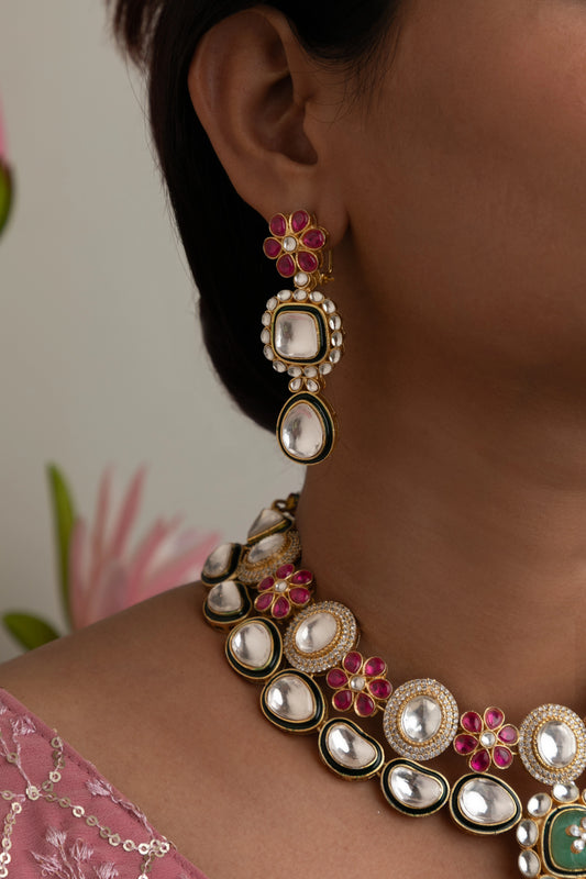 KUNDAN WITH FLOWER PINK AND GOLD STONE IN GREEN ENAMEL GOLD POLISH NECKLACE FOR BRIDAL