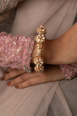 Contemporary Kundan Single Kada with Gold Stone Matt Gold Finish Openable Size 2.2