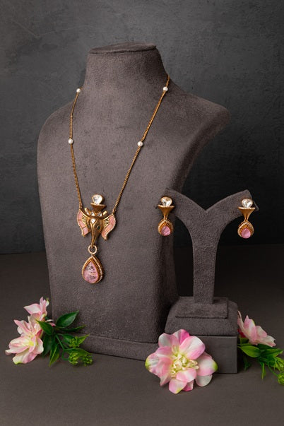 Indowestern Elephant Pendant Pink Accent Gold Polish Finish Adjustable 20 Inches