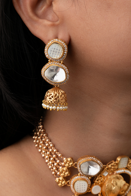 Lion-Shaped Kundan Choker Necklace with Pearl Detailing Matt Gold Polish Adjustable Chain