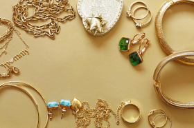 How to Store Your Jewellery Safely to Avoid Tarnish or Breakage