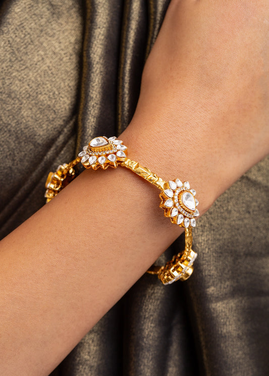 Polki Kundan Single Bangle with Flowered Kundan Motif Matt Gold Finish Non-Openable Size 2.4