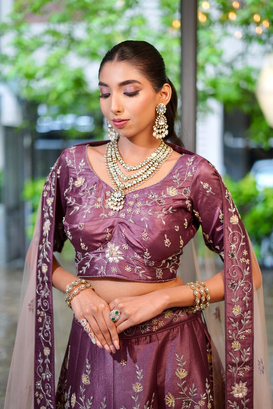 Kundan Beaded Necklace with White Stone Carvings Victorian Gold Polish 24-Inch Adjustable Thread