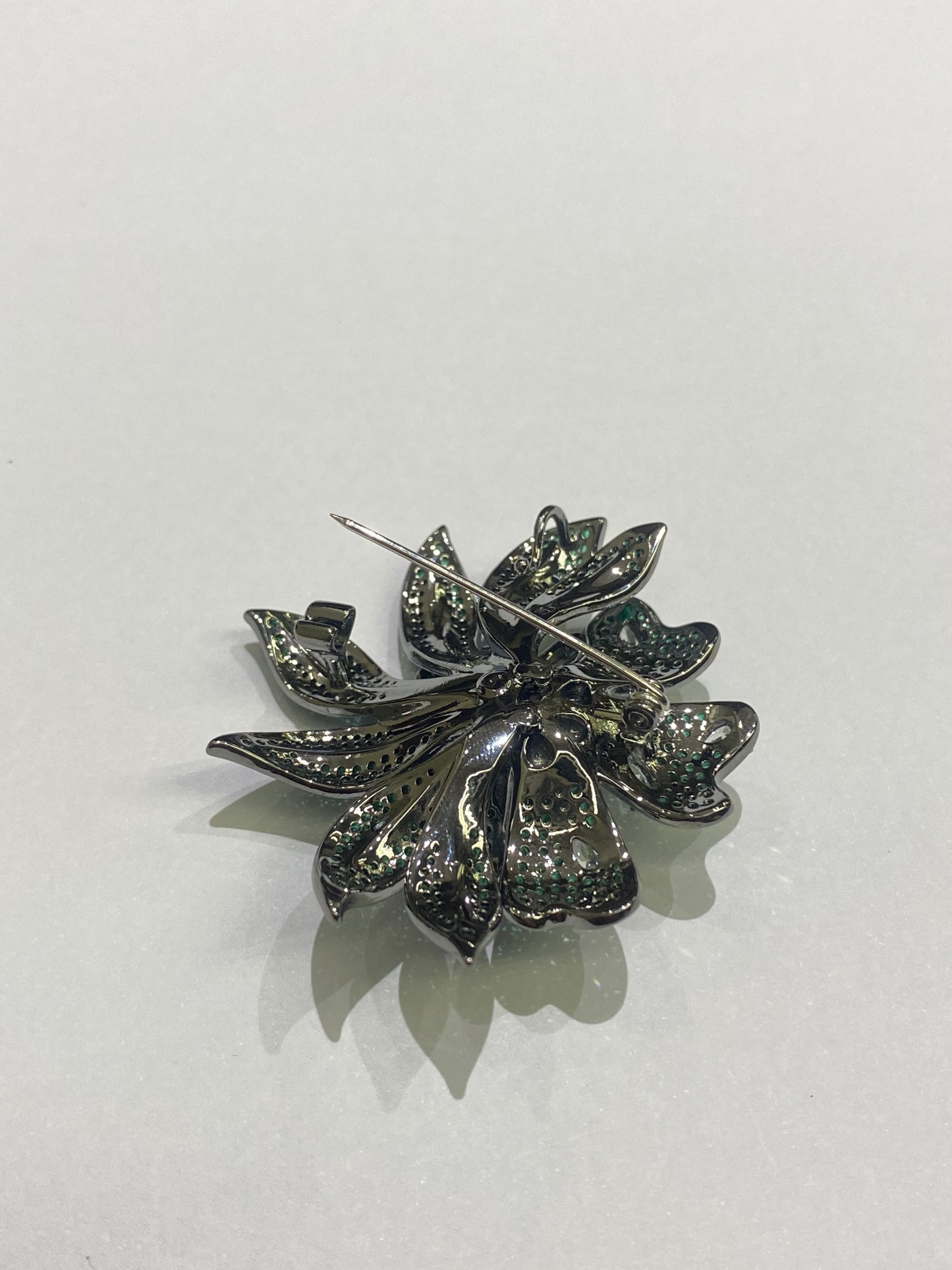 Broach CZ