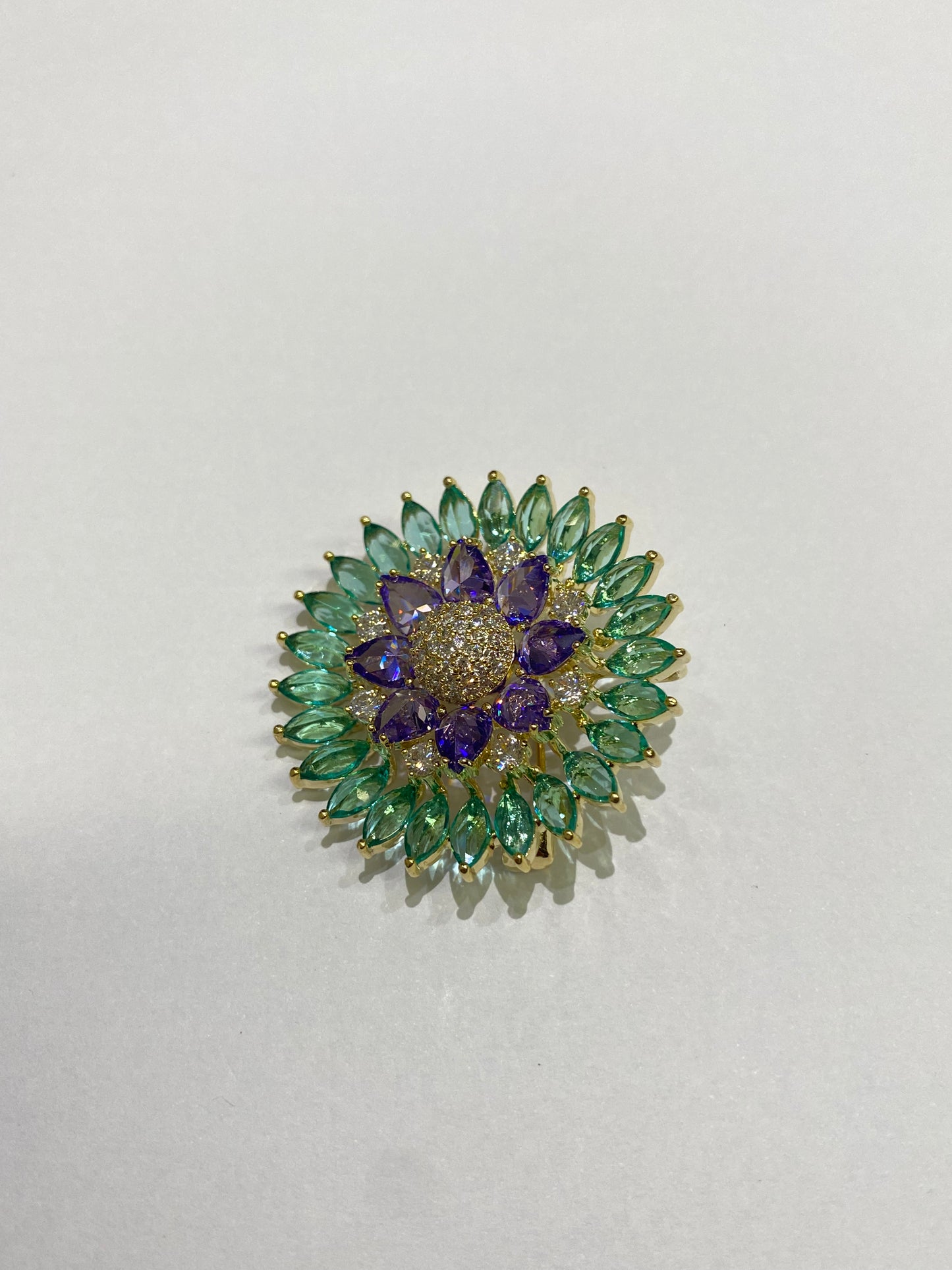 Broach CZ