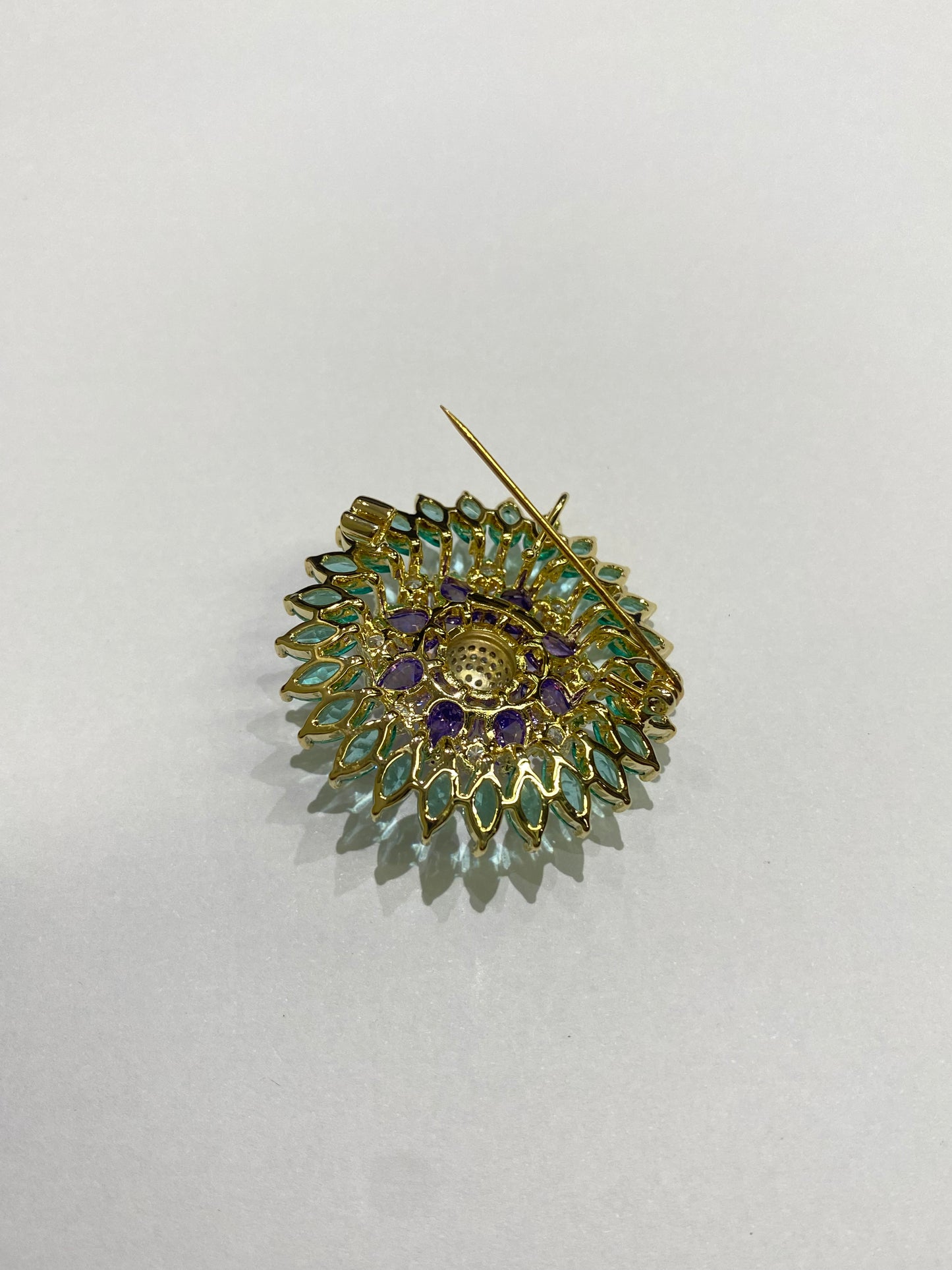 Broach CZ