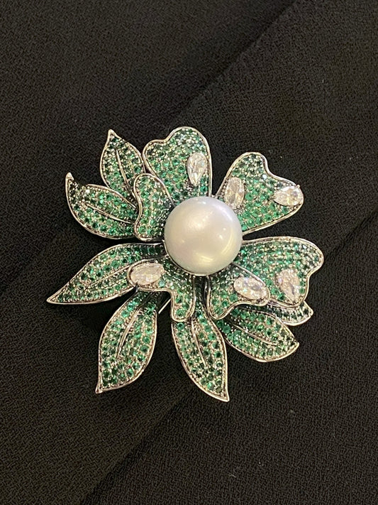 Broach CZ