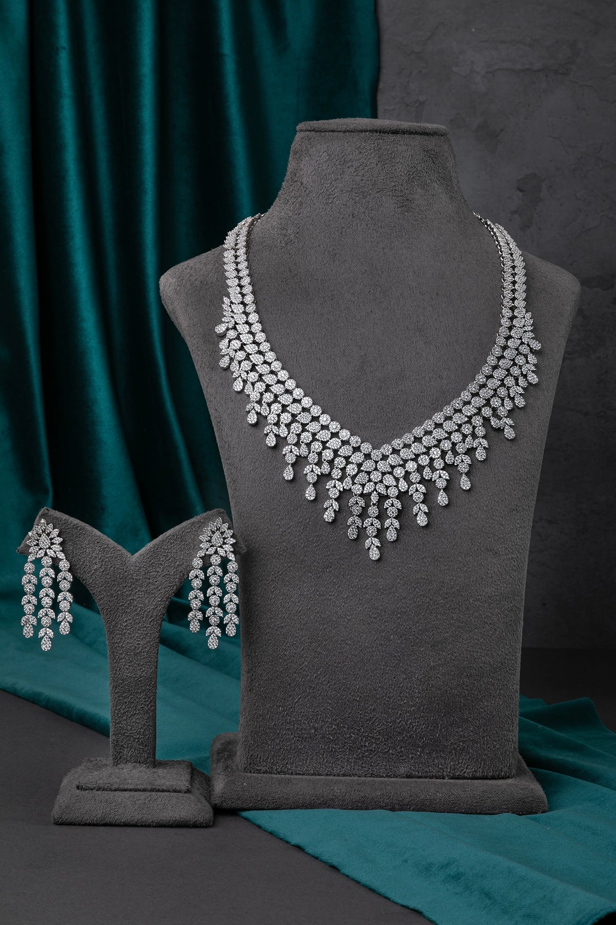 Micro-Setted Necklace  White Rhodium Polish  18-Inch Adjustable Links  Elegant Jewellery