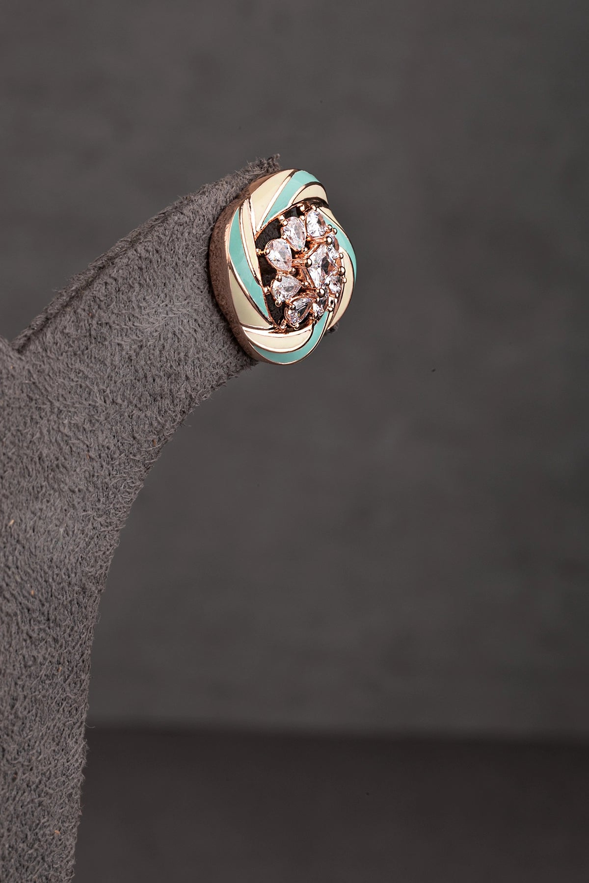 CUBIC ZIRCONIA EARRINGS / EAR STUDS