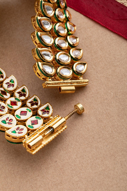 Enameled Green Bordered Kundan Bracelet  Gold Polish  7-Inch Elegant Jewellery