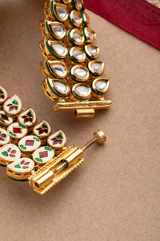 Enameled Green Bordered Kundan Bracelet  Gold Polish  7-Inch Elegant Jewellery