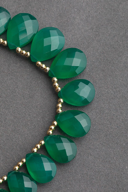 Elegant Drop-Shaped Green Onyx Necklace  16-Inch Adjustable Jewellery  Handcrafted Gemstone Necklace