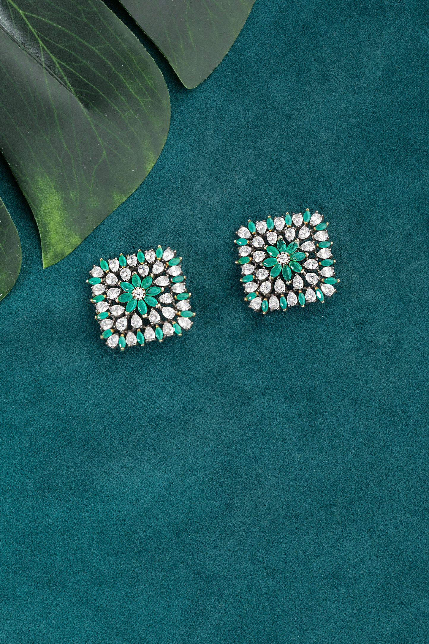 CUBIC ZIRCONIA EARRINGS / EAR STUDS