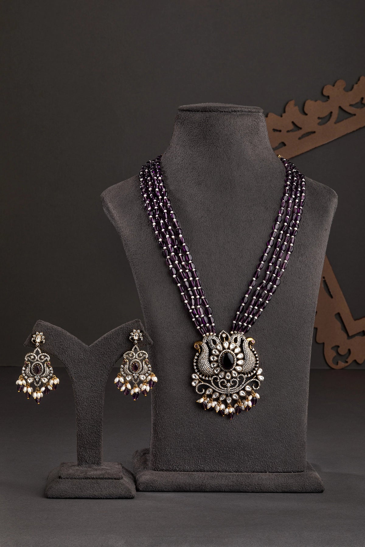 Victorian Kundan Pendant with Amethyst-Coloured Beads  18-Inch Adjustable Jewellery  Elegant Traditional Jewellery