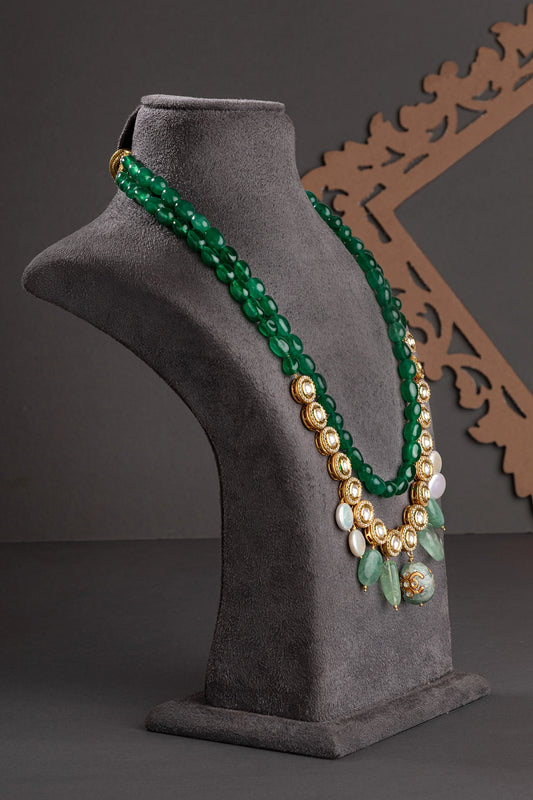 Long Necklace in Green Agate with Kundan Pieces Gold Polish 24-Inch Adjustable Traditional Jewellery