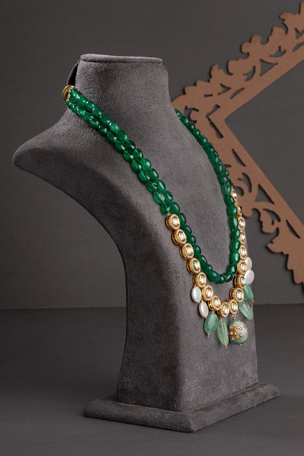 Long Necklace in Green Agate with Kundan Pieces  Gold Polish  24-Inch Adjustable Traditional Jewellery