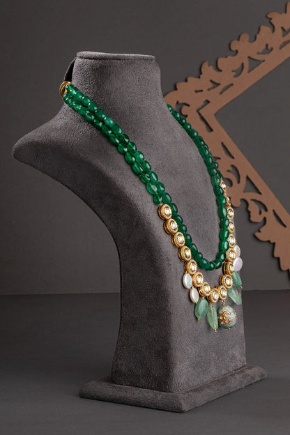 Long Necklace in Green Agate with Kundan Pieces  Gold Polish  24-Inch Adjustable Traditional Jewellery