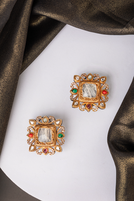 EAR STUDS / INDO WESTERN