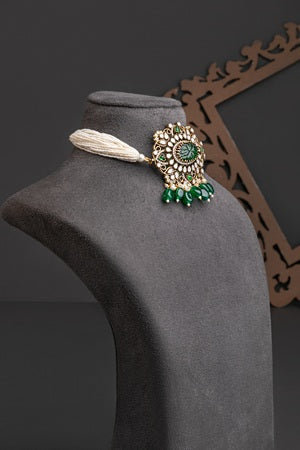 Kundan Choker Necklace in Green  Antique Gold Polish  Adjustable Thread  Traditional Jewellery