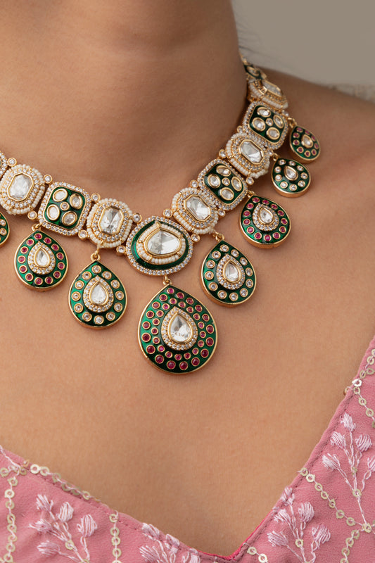 Bridal Kundan Necklace with Green Stones & White Moti Border Gold Polish 6-Inch Adjustable Thread